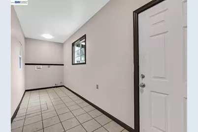 2226 13th Ave, Oakland, CA 94606 - Photo 8