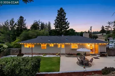 125 Elysian Fields Dr, Oakland, CA 94605 - Photo 2
