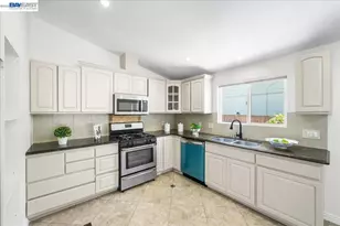 2170 Ralmar Ave, East Palo Alto, CA 94303 - Photo 8