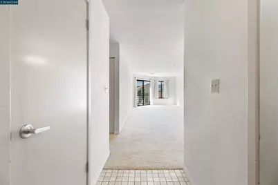 1201 Alta Vista Dr #206, Walnut Creek, CA 94596 - Photo 6