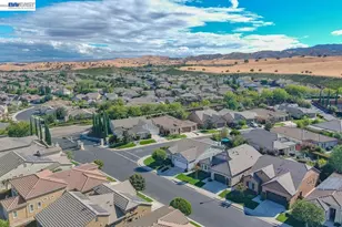 1033 Malbec Ln, Brentwood, CA 94513 - Photo 64
