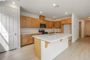 60 Molveno Dr, Stockton, CA 95209 - Photo 26