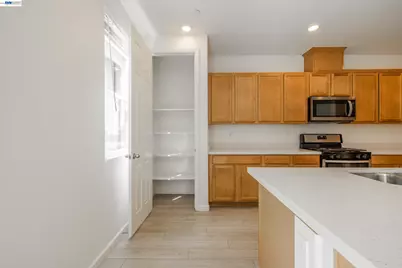 60 Molveno Dr, Stockton, CA 95209 - Photo 28