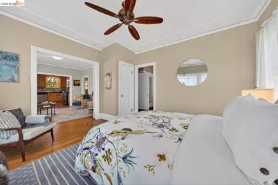 594 55th St, Oakland, CA 94609 - Photo 16