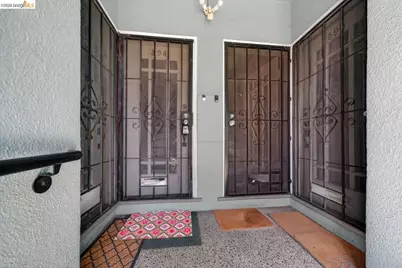 594 55th St, Oakland, CA 94609 - Photo 2