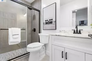 7850 Lockwood St, Oakland, CA 94621 - Photo 18
