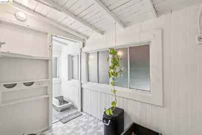 2503 16th St, Oakland, CA 94601 - Photo 52