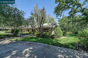 2152 Tice Creek Dr, Walnut Creek, CA 94595 - Photo 2