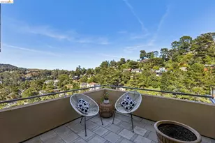 46 Carisbrook Ln, Oakland, CA 94611 - Photo 22