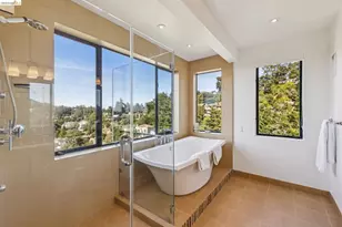 46 Carisbrook Ln, Oakland, CA 94611 - Photo 36