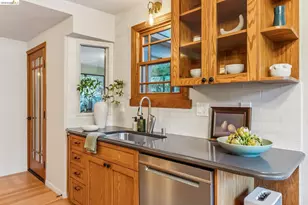 5504 Merriewood Dr, Oakland, CA 94611 - Photo 28