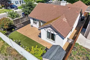 1021 Kennedy Pl, Tracy, CA 95377 - Photo 32