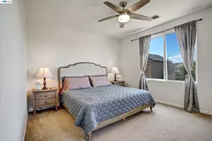 1021 Kennedy Pl, Tracy, CA 95377 - Photo 20
