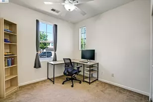 1021 Kennedy Pl, Tracy, CA 95377 - Photo 14