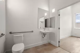 1545 32nd St, Oakland, CA 94608 - Photo 18