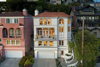210 Scenic Ave., Piedmont, CA 94611 - Photo 2