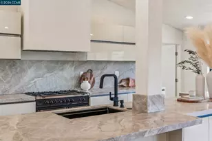 205 Crestview Dr, Orinda, CA 94563 - Photo 26