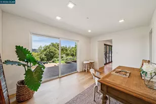 205 Crestview Dr, Orinda, CA 94563 - Photo 58