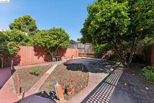 978 43rd St, Oakland, CA 94608 - Photo 40