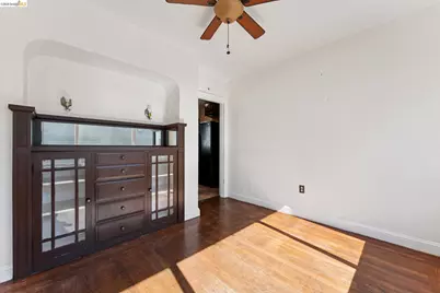 978 43rd St, Oakland, CA 94608 - Photo 12