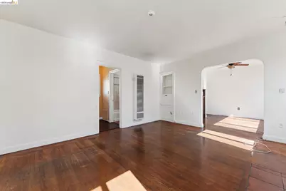 978 43rd St, Oakland, CA 94608 - Photo 8