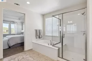 2417 Golden Wy, Fairfield, CA 94533 - Photo 18