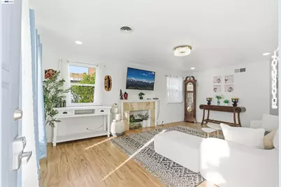 1382 Donna Street, Novato, CA 94947 - Photo 4