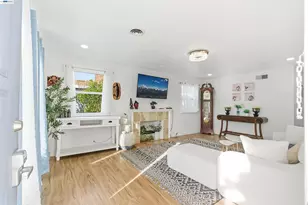 1382 Donna St, Novato, CA 94947 - Photo 4