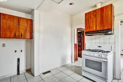 1437 56th Ave, Oakland, CA 94621 - Photo 26