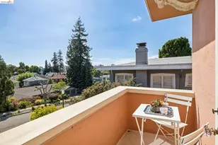 630 Longridge Rd, Oakland, CA 94610 - Photo 32