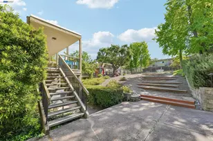 651 Moraga Rd, Moraga, CA 94556 - Photo 2