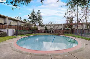 651 Moraga Rd, Moraga, CA 94556 - Photo 30