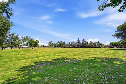 8123 Meadowlark Ct, Newark, CA 94560 - Photo 32