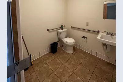 1439 Arcade Blvd, Sacramento, CA 95815 - Photo 28