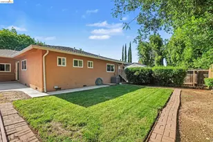 340 Sherwood Dr, Brentwood, CA 94513 - Photo 32