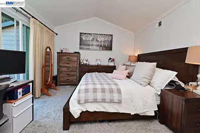25105 Vista Greens Ct, Hayward, CA 94541 - Photo 14