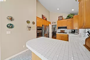 2433 Mimosa Way, Antioch, CA 94509 - Photo 34