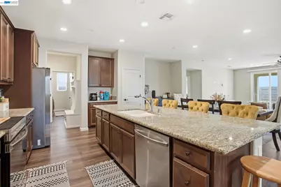 1798 St Croix Ct, Plumas Lake, CA 95961 - Photo 4