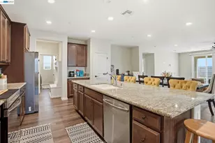 1798 St Croix Ct, Plumas Lake, CA 95961 - Photo 4
