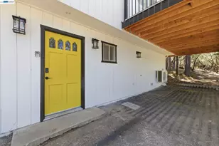 12017 Hillhurst Cir, Groveland, CA 95321 - Photo 2