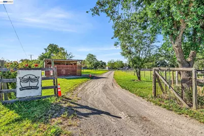 16546 County Road 87, Esparto, CA 95627 - Photo 2