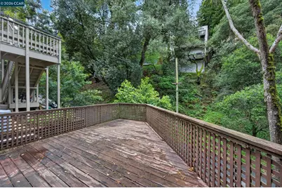 6334 Doran Dr, Oakland, CA 94611 - Photo 14