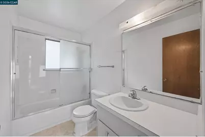 6334 Doran Dr, Oakland, CA 94611 - Photo 26