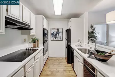 1860 Tice Creek Dr #1119, Walnut Creek, CA 94595 - Photo 2