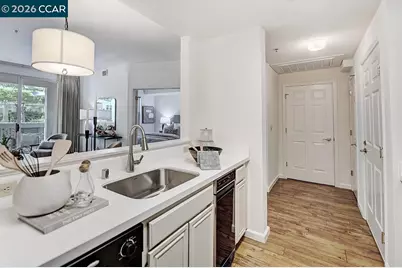 1860 Tice Creek Dr #1119, Walnut Creek, CA 94595 - Photo 4