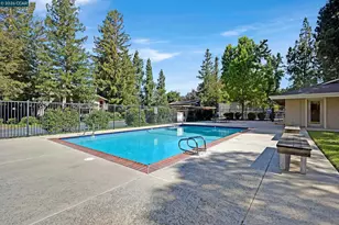 5455 Kirkwood Dr, Concord, CA 94521 - Photo 26