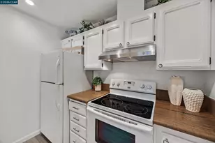 5455 Kirkwood Dr, Concord, CA 94521 - Photo 12