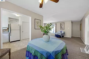 21146 Elm St, Castro Valley, CA 94546 - Photo 10