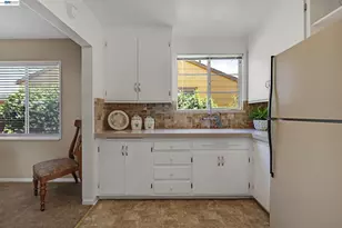 21146 Elm St, Castro Valley, CA 94546 - Photo 12