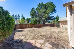 2802 Buttercup Ct, Antioch, CA 94531 - Photo 38